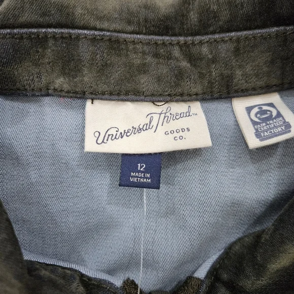 Universal Thread Short Sleeve Flocked Denim Jumpsuit in Olive Green Size 4 & 12 - Picture 12 of 12